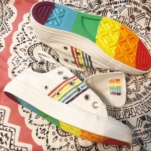 Brand New Pride Converse